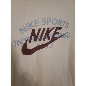 Nike tshirt size large t shirt